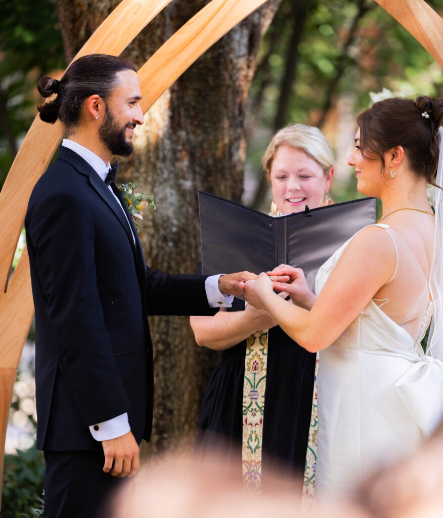 Outdoor Taft Museum of Art wedding ceremony